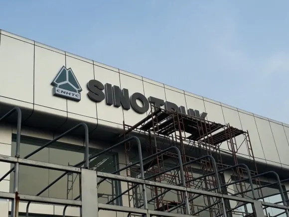 SHOWROOM Ô TÔ & DỊCH VỤ