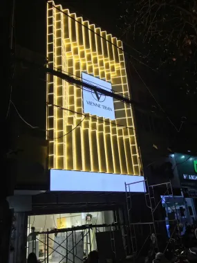 MẶT DỰNG ALU LED VIỀN 